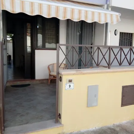 Apartmán Appartamento Lido Marini *